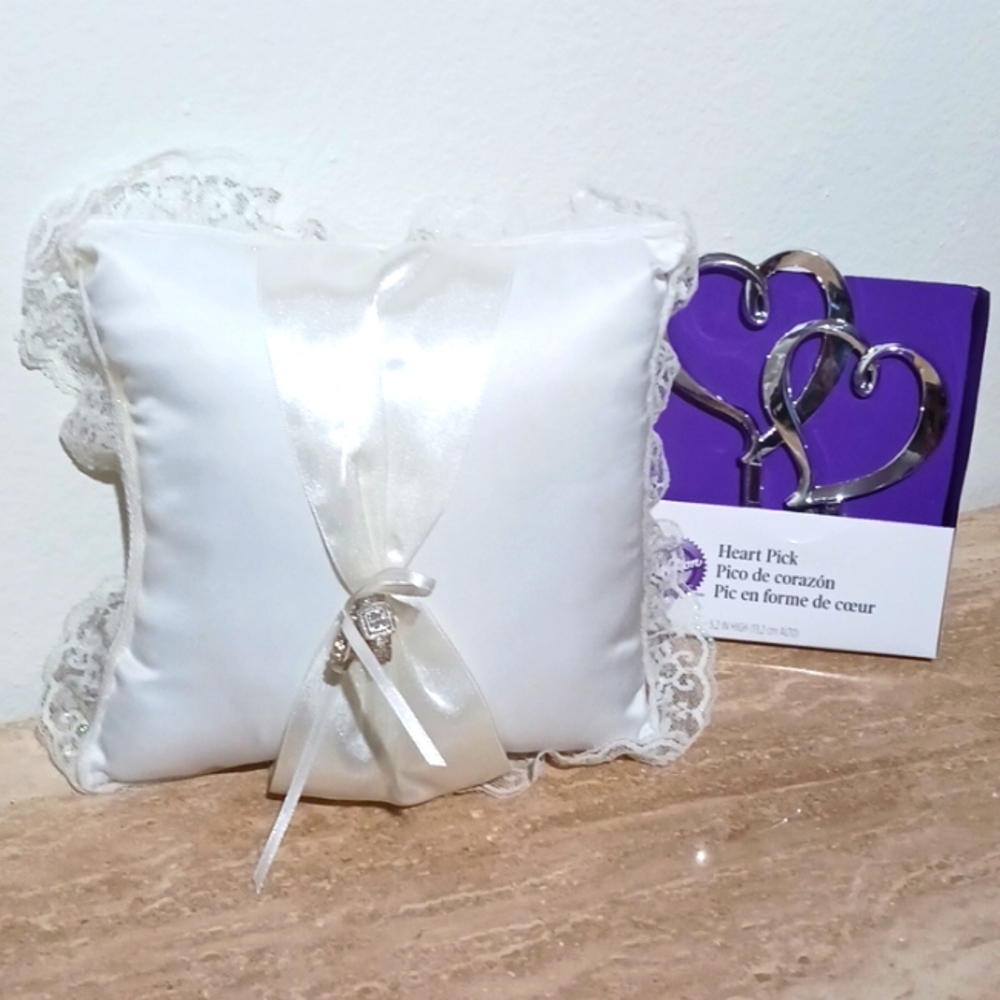 Ring Pillow & Cake Topper